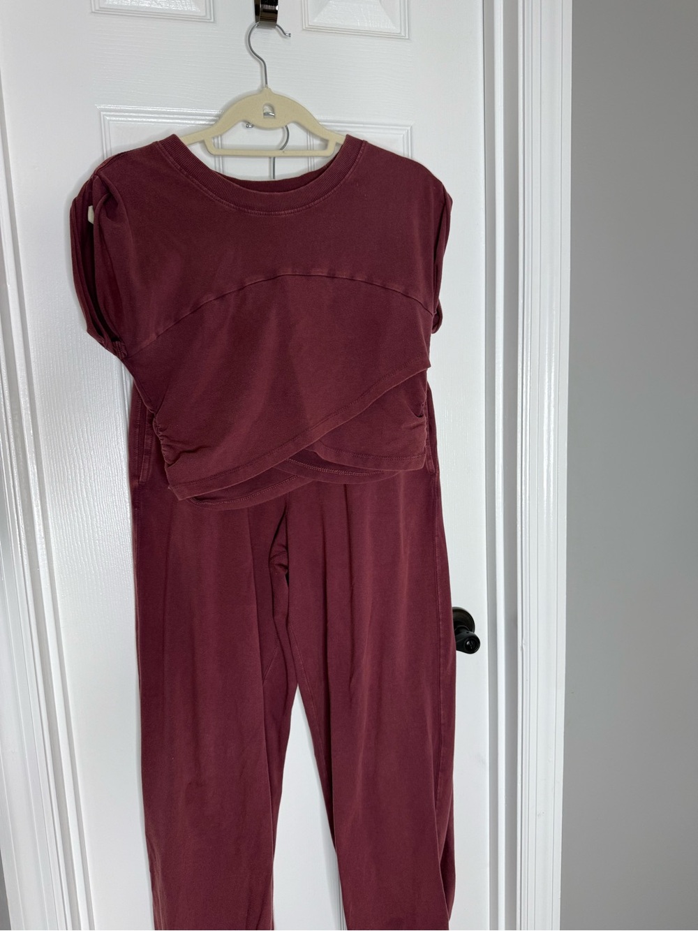 FP Movement Burgundy Hot Shot Crossover SET in Size M